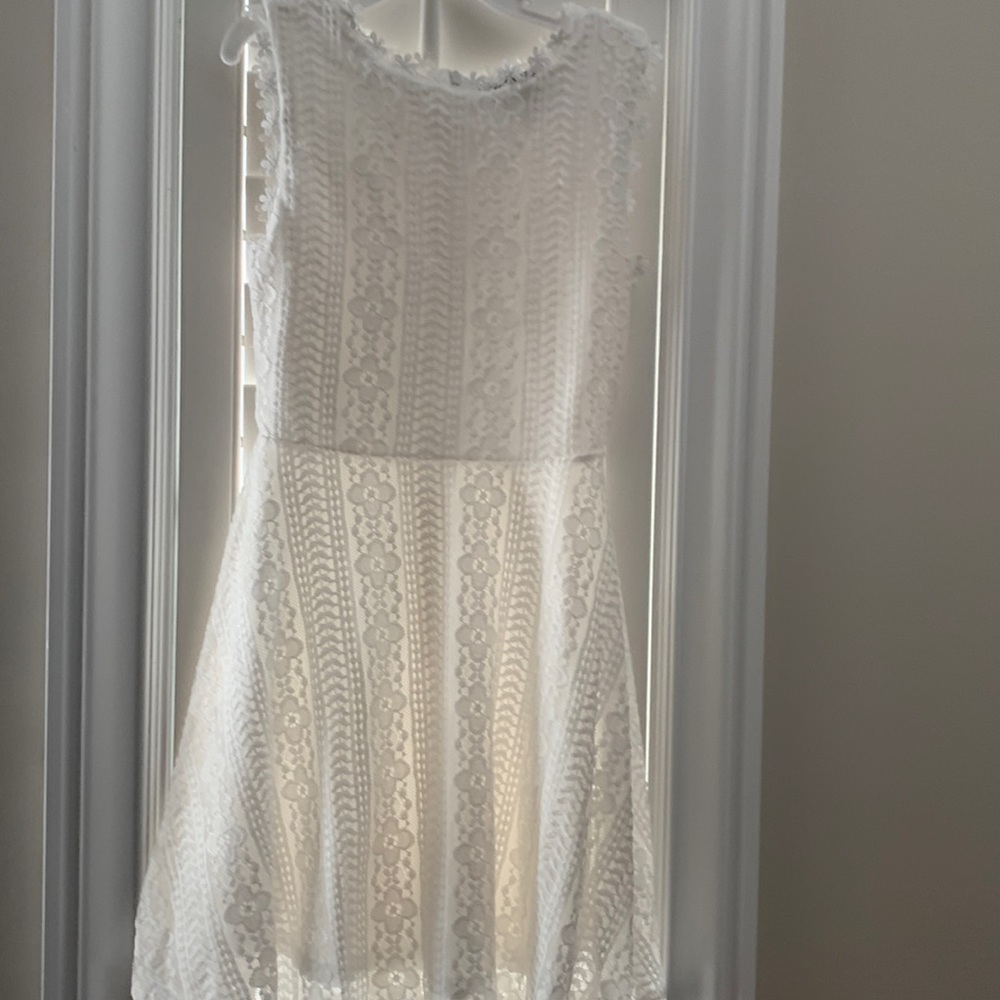 White lace dress
